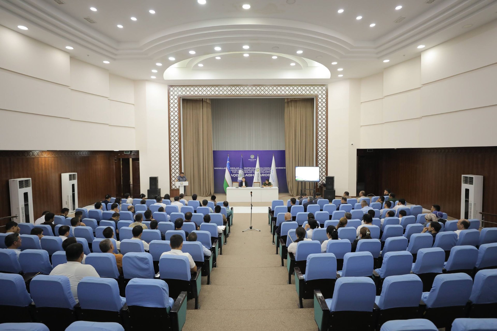 “Yoshlarga oid davlat siyosati yo‘nalishida amalga oshirilayotgan ishlar” mavzusida seminar bo‘lib o‘tdi