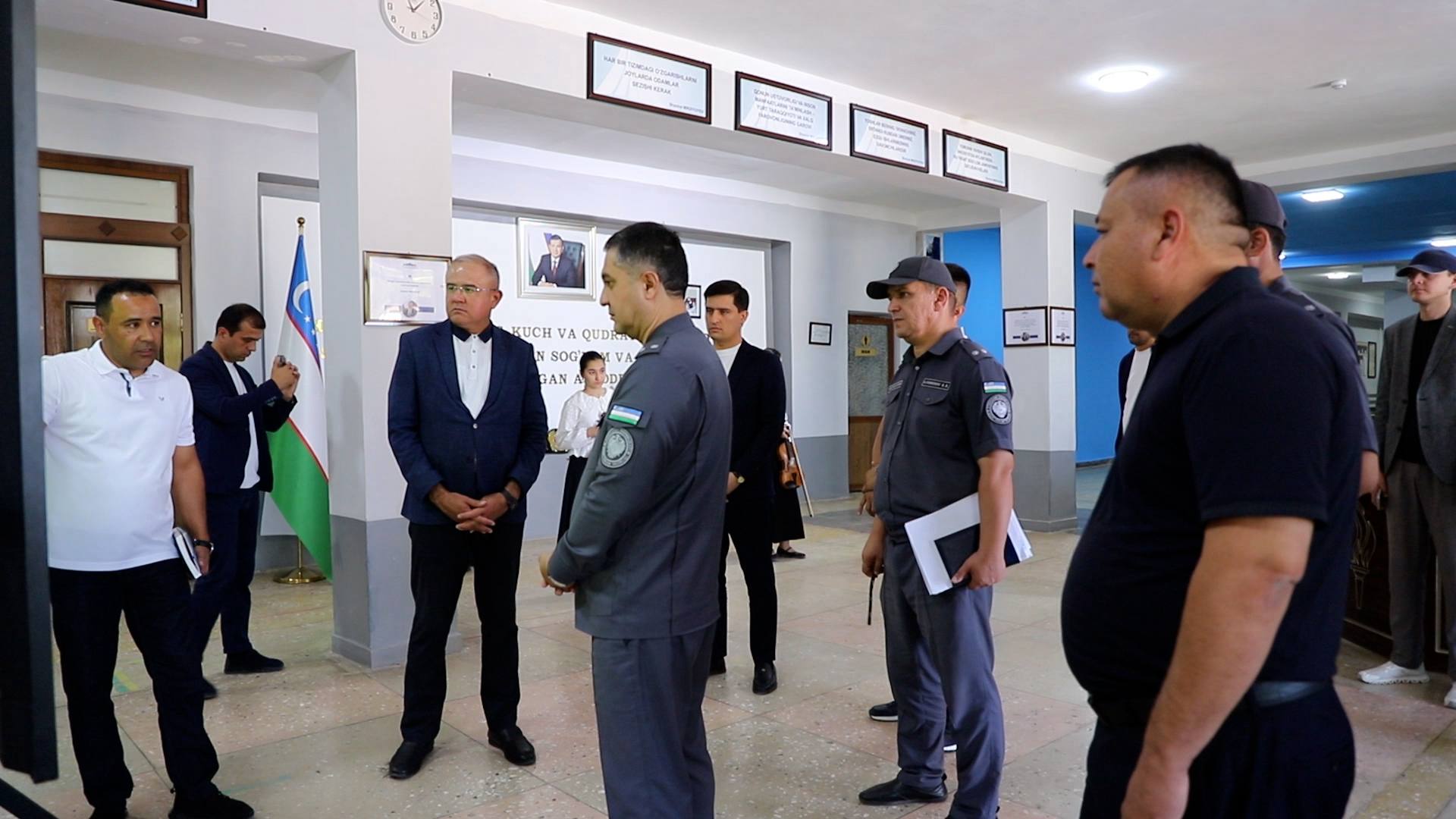 Xorazm viloyati Ichki ishlar boshqarmasi boshlig‘i Oybek Kaimxodjayev Xiva shahridagi Olimpiya va milliy sport turlari bo‘yicha davlat ixtisoslashtirilgan maktab-internati faoliyati bilan tanishdi.